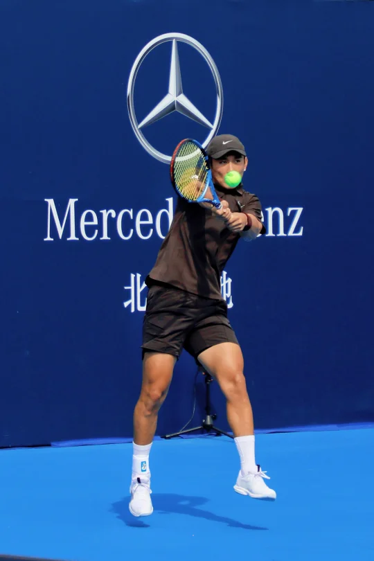 小商神了❗️首盘送对方一个🎾
