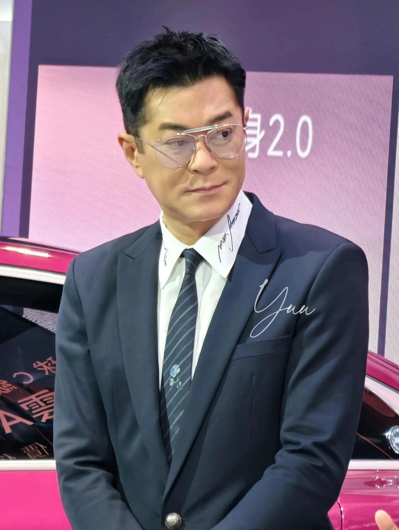 古天乐白回来了，不再是黑古！



今天（6月12日）古天乐在香港出席车展活动，