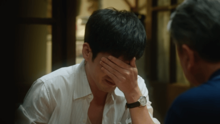 白宇新剧被11个字破防 只有自己懂这一路以来所经历的不容易，对于徐胜利来说不光要