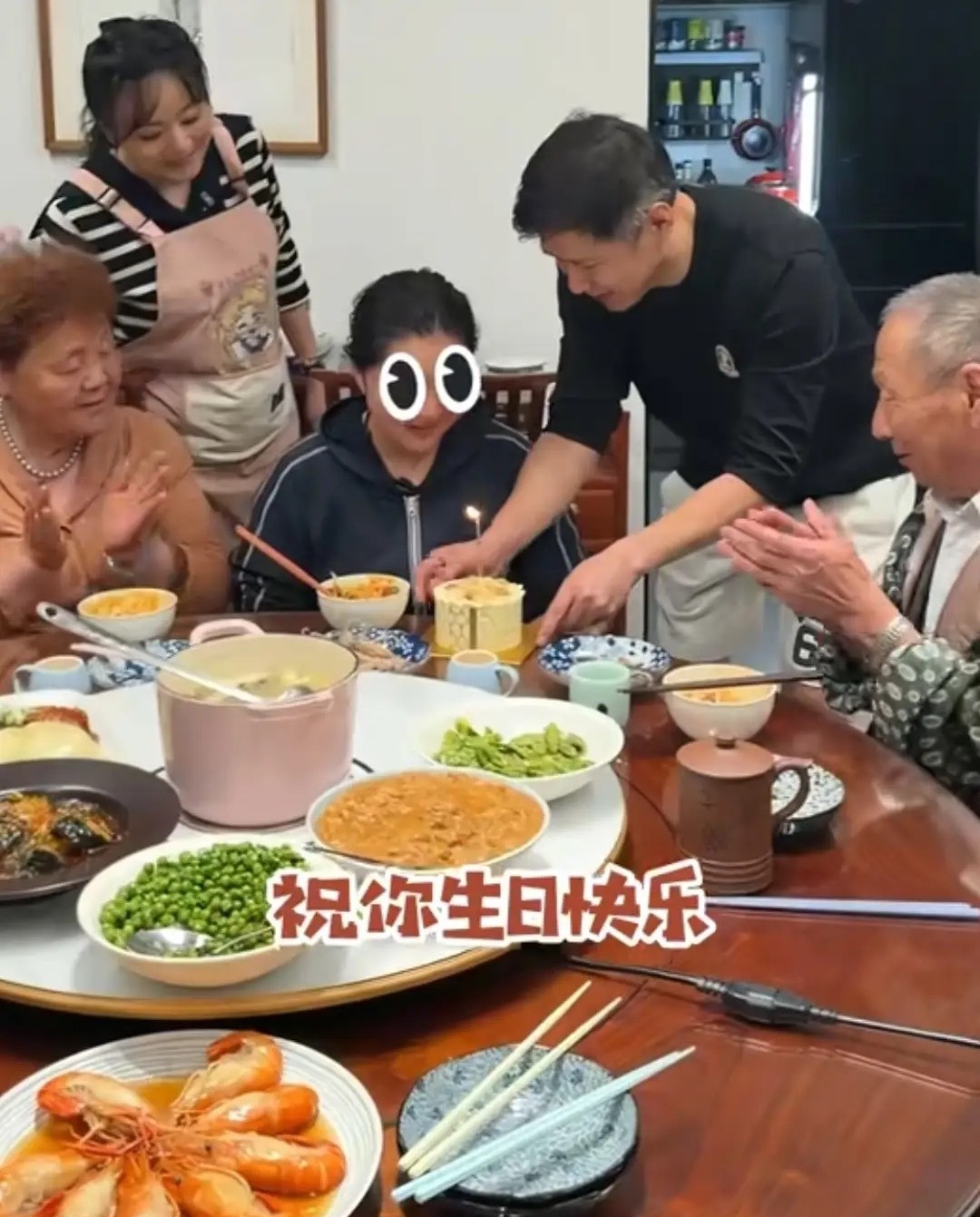 看了高鑫王一楠女儿过18岁生日，才知道最高级的富养是什么样 