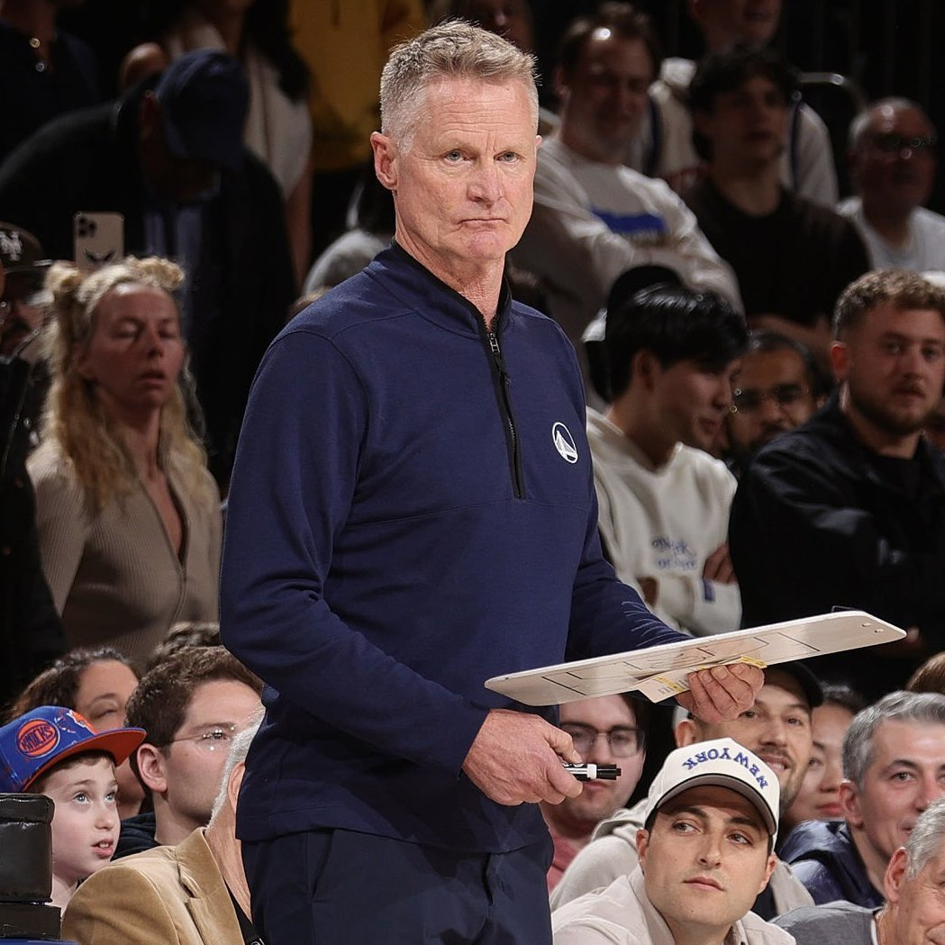 金州勇士 史蒂夫科尔称勇士队是一个“正在衰落的王朝”。“我们不再是2017年的勇