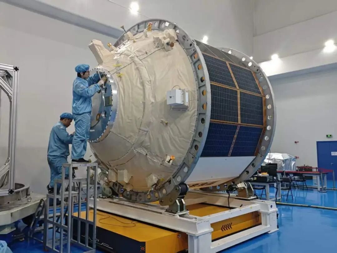 轻舟一号货运飞船已运抵酒泉 