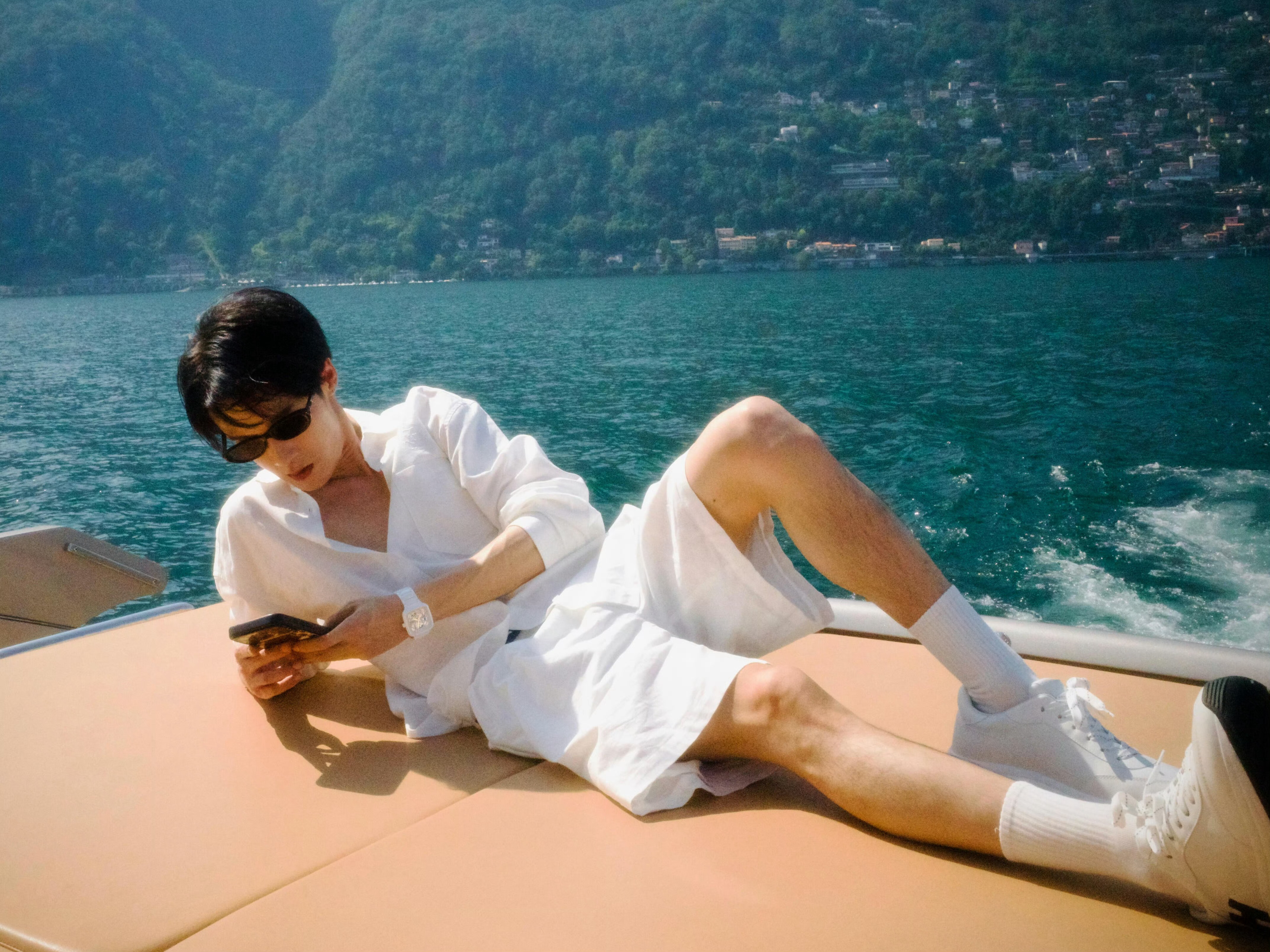 檀健次今日营业大片☀️🏊 檀健次裸上身泳照