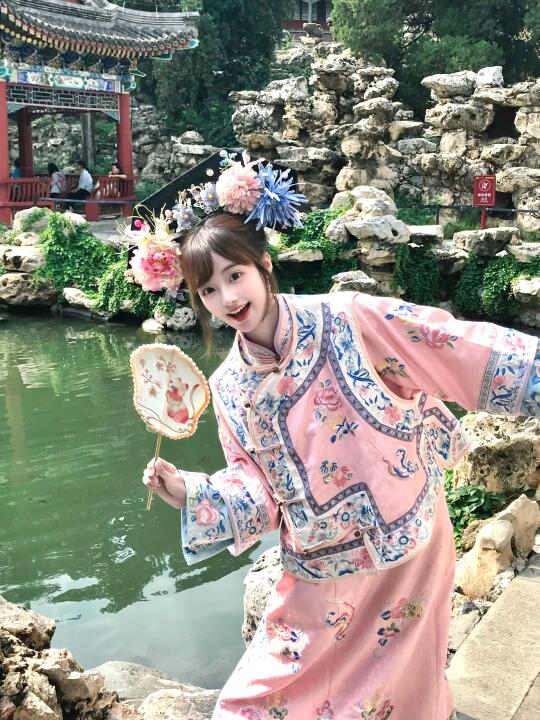 总要去北京当一次格格吧！！