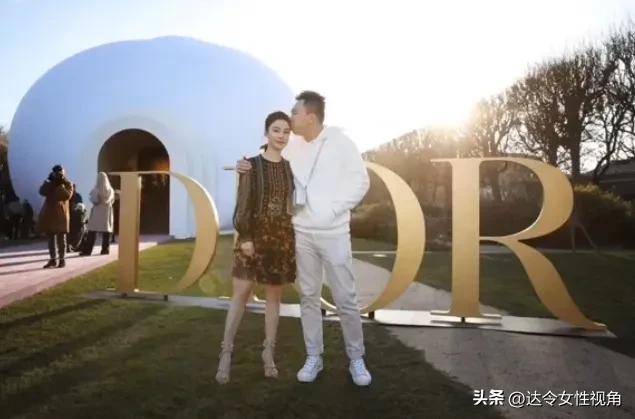 蔡天凤个子娇小却当上了模特，她有颜有钱还善良却短命，世间不少事情都在意料之外。