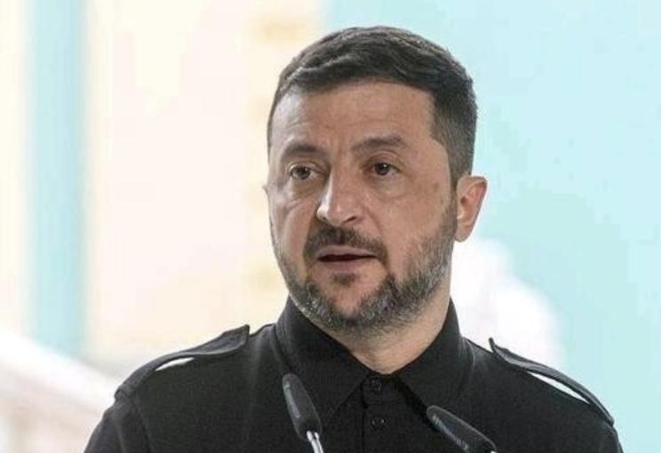 没有人敢说泽连斯基有没有当总统的能力，但是事实摆在这里，当他当选总统后俄乌战争就