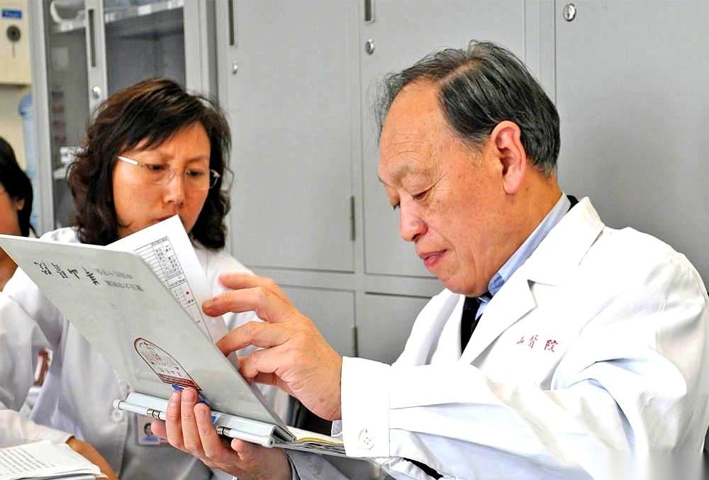 一份份文件，从上海到内蒙古，开始密集地谈一件事：给老年人创造“就业岗位”。
官方