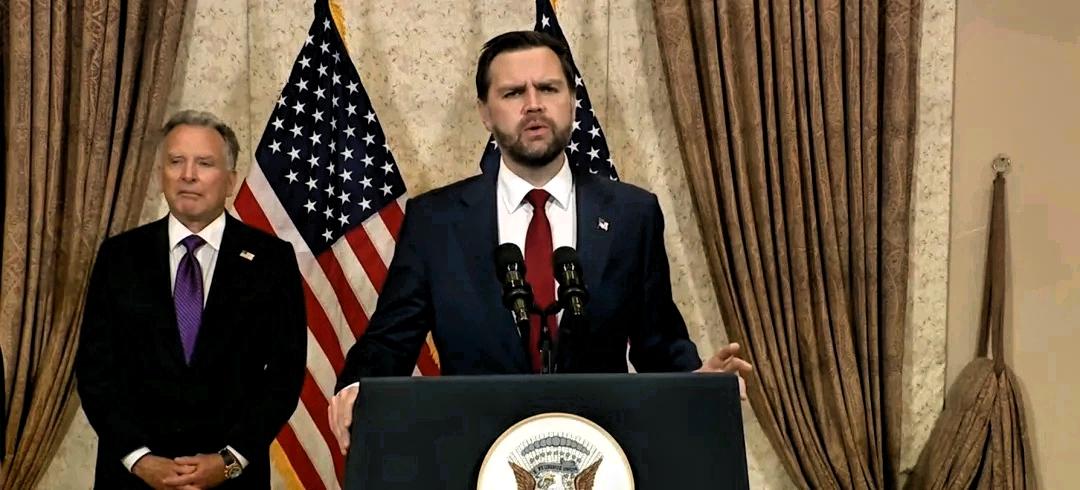 万斯要有大麻烦了，美国一手好牌被万斯打个稀烂。
就在刚刚，美国和伊朗之间谈判宣布