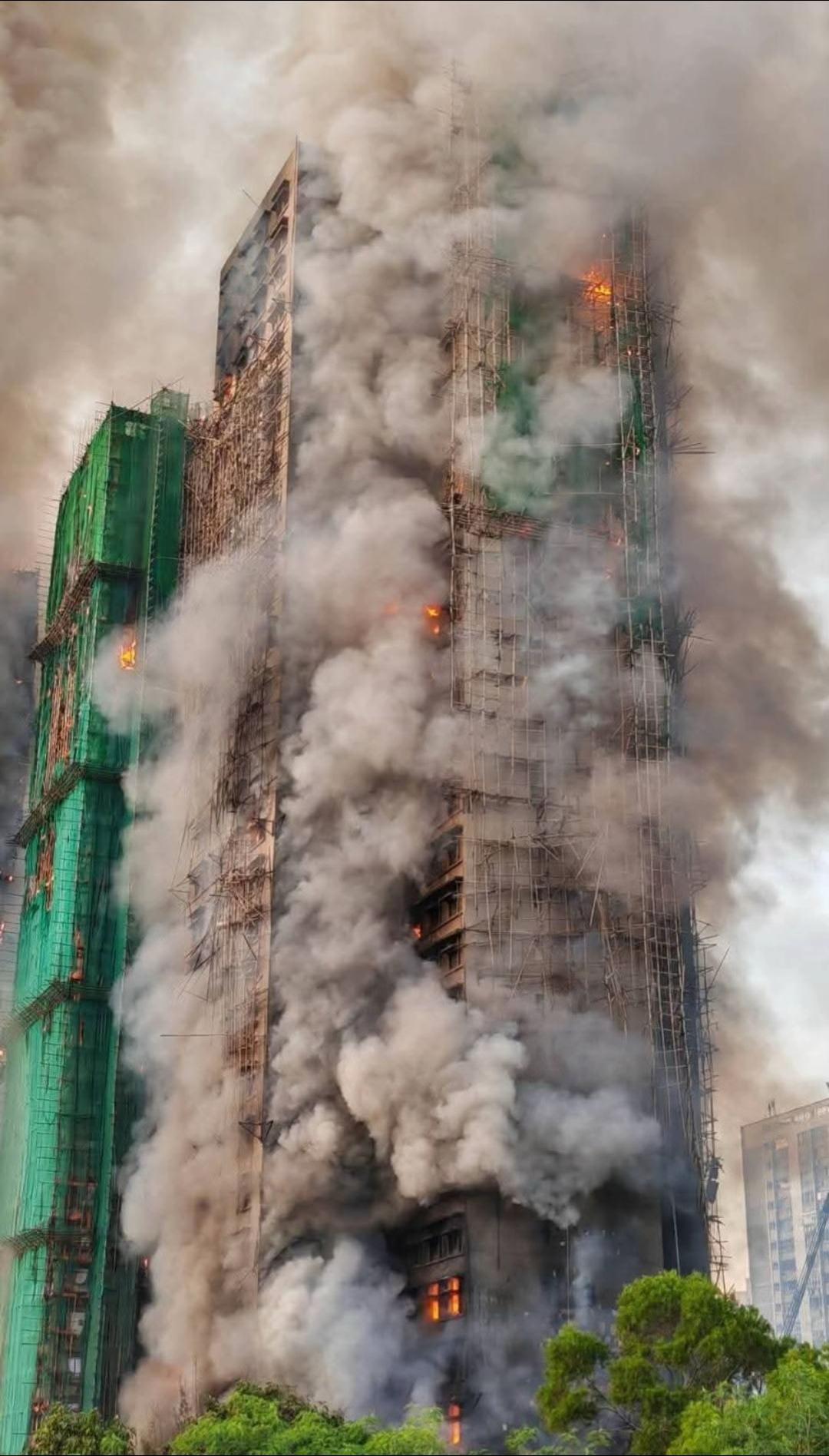 香港大火已致94人遇难希望数字不要在增加灾后重建也是一个大工程，多少人的家园一夜