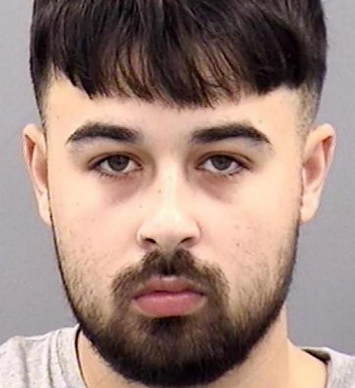 【虐伴逃亡终被捕，卡什罪行难逃罚】26岁尼古拉斯·卡什控制欲极强，2020年2月