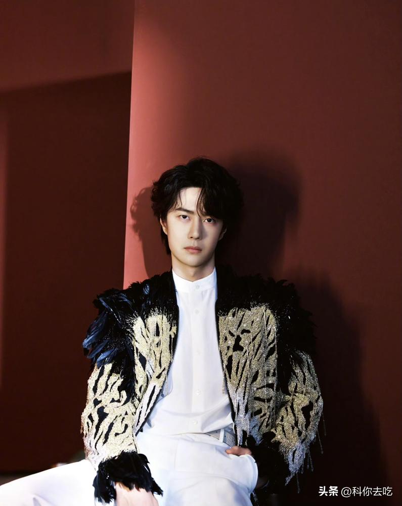 王一博微博改名，半小时粉丝净增一千，阅读量破亿，但UNIQ老粉的十年青春，被一键