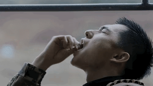 yy在塌一种很新的房[捂脸]
不是因为税的问题，也不是因为睡的问题，而是因为知道