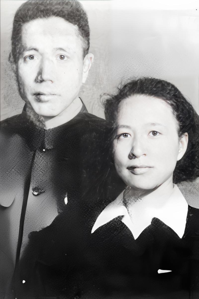1980年，作家周扬回乡探亲，顺道去看前妻吴淑媛墓。谁料，半路突然雷雨倾盆，顿感