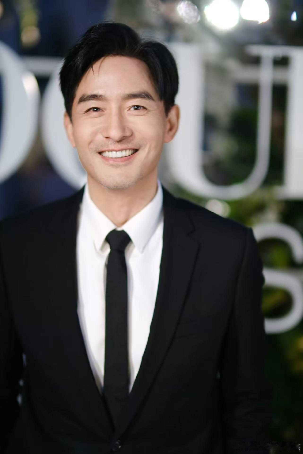 郭晓东郭晓东可爱郭晓东好可爱郭晓东的反差感真的绝了，戏里是有故事感的实力派，综艺