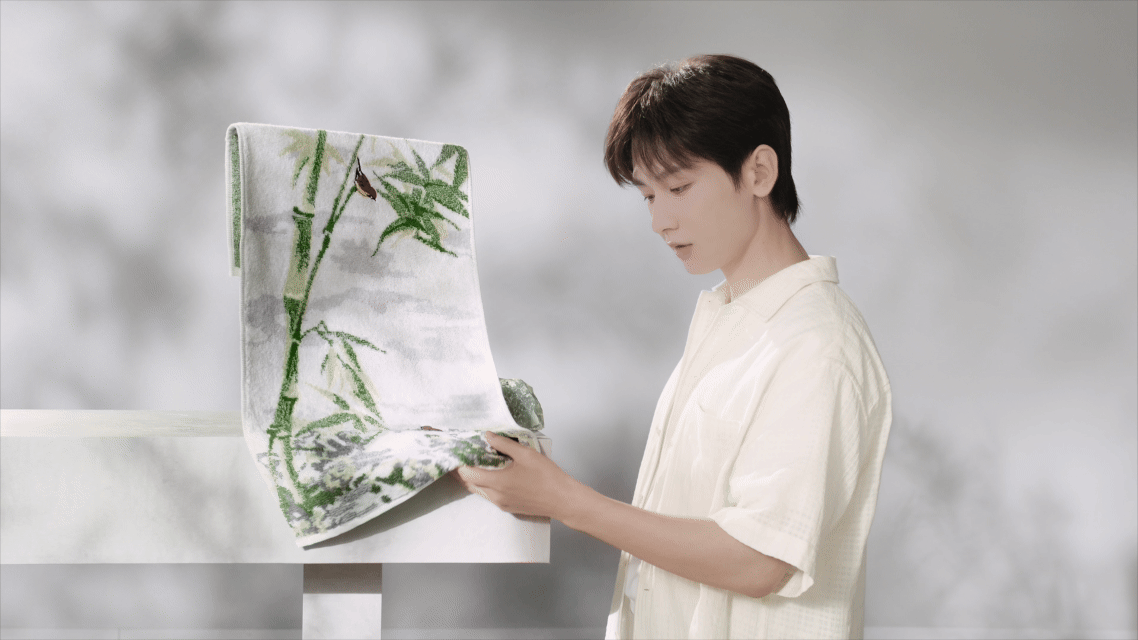 成毅玉之品格 成毅的气质与“玉之品格”简直浑然一体！新短片中他一袭白衣，温润如历