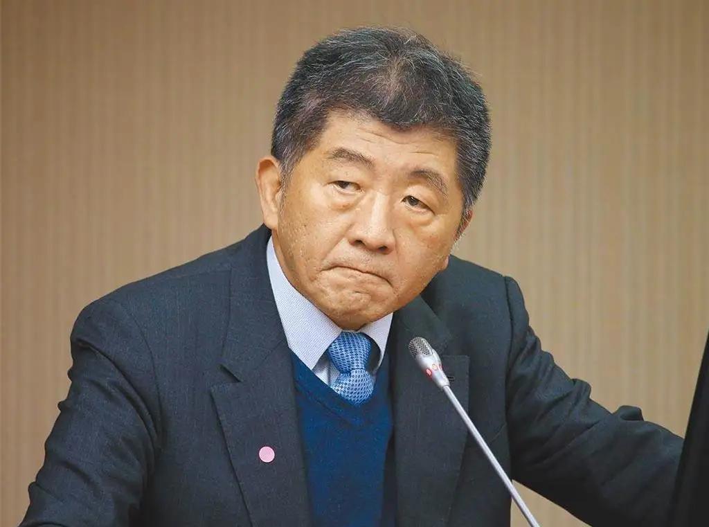 陈时中高调挨收拾！吴子嘉说陈出来是″蹭蒋帮赖打蒋”，李孔智点出″陈时中是蓝白最好