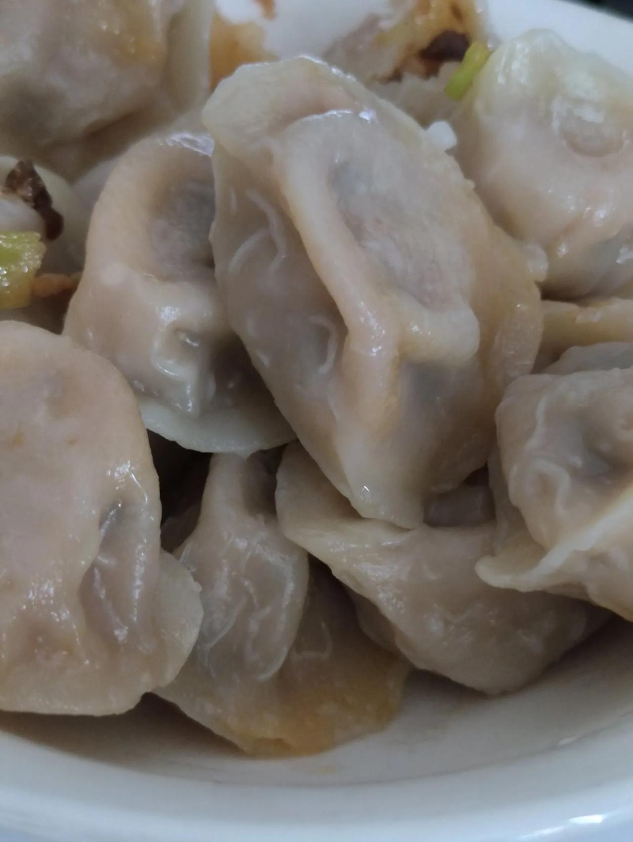 #我的早餐日记#早上饺子 加一杯牛奶