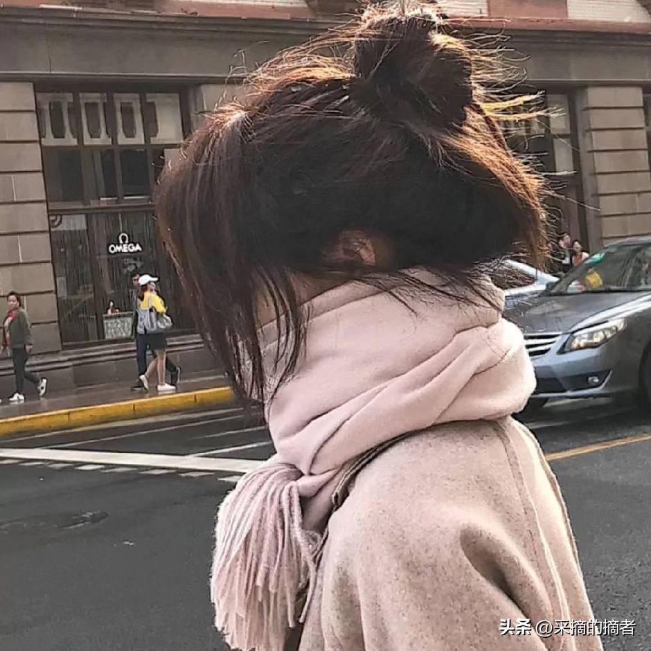 问所有女人一个扎心问题。
老公背叛、外面有人，
你第一反应是：
是哭闹、报复、撕