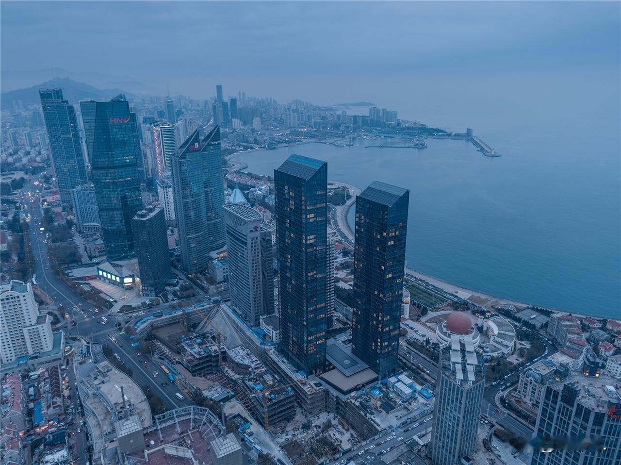 《青岛市住房公积金2025年年度报告》发布。

全年新增12087家单位、19.