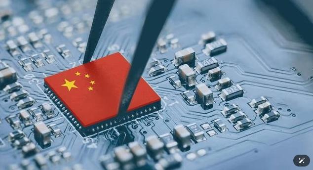 2026年，日经亚洲独家爆料，中国定下硬目标：今年底，国内芯片制造商用的12寸硅
