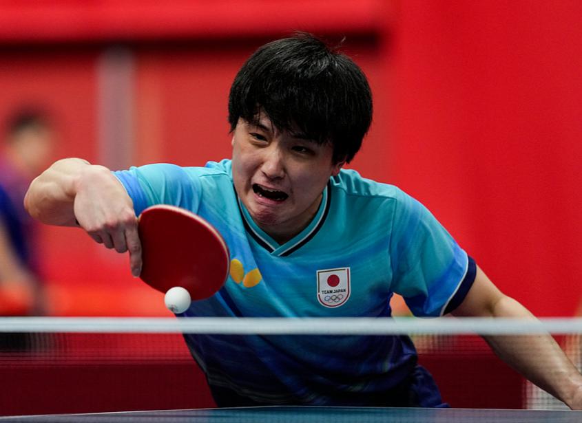 简直太生气了！
日本又赢了中国，向鹏、温瑞博9-3领先都能输？又是张本智和

向