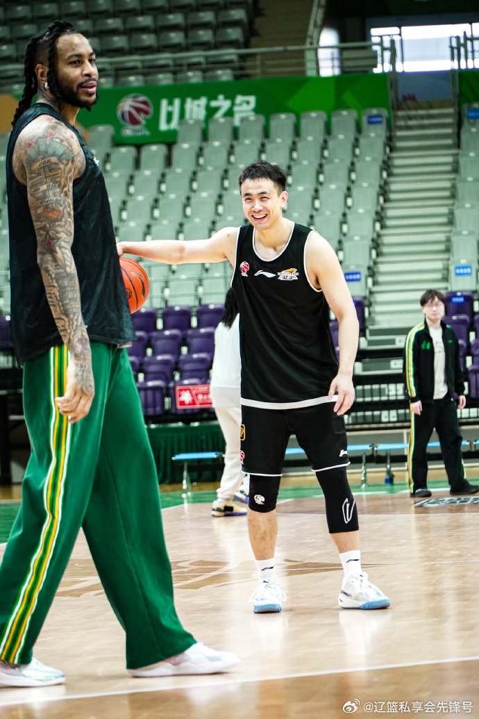 北京时间3月23日19:35，CBA常规赛辽宁男篮坐镇主场迎战南京同曦，此役辽篮