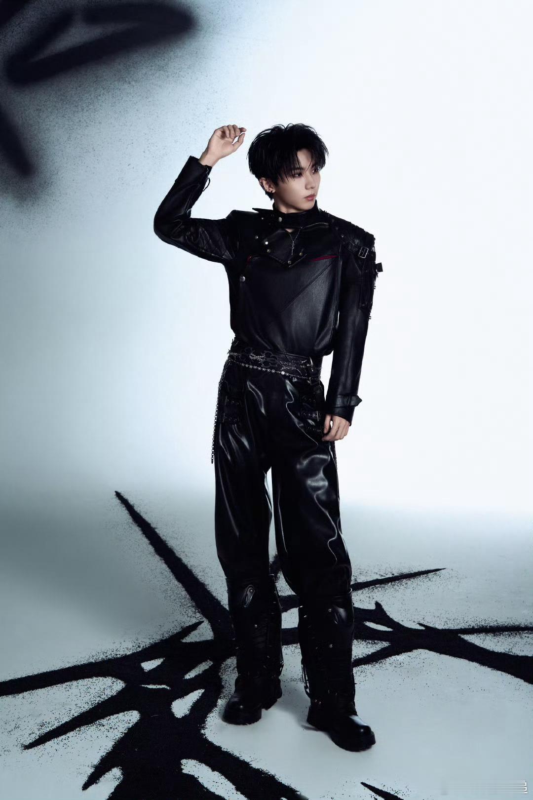 马嘉祺在黑白间刺破规则马嘉祺在黑白间刺破规则嗯嗯 