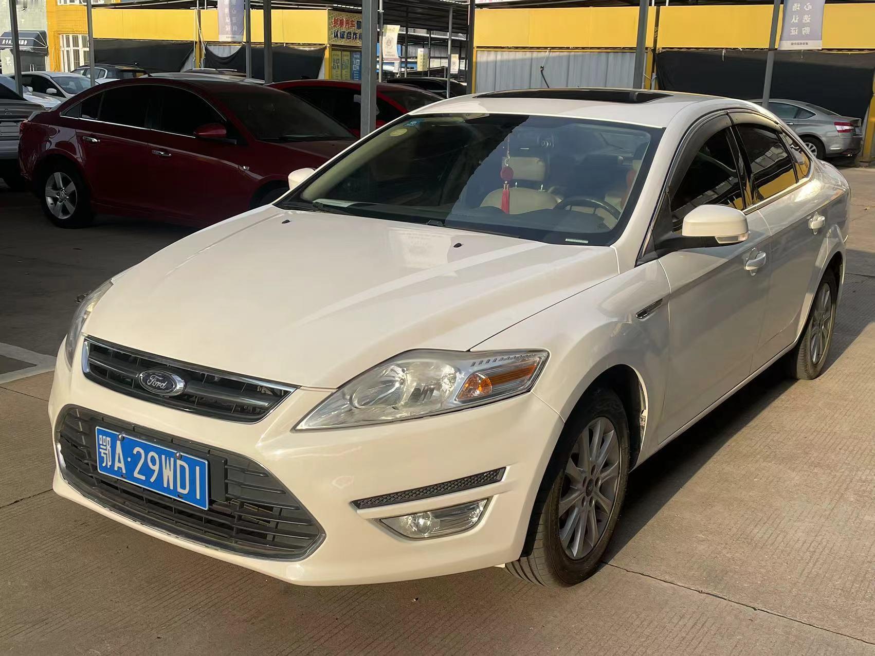 2016年11月上牌 蒙迪欧致胜 2.3L 自动挡 一手车 8万公里 原版车况 