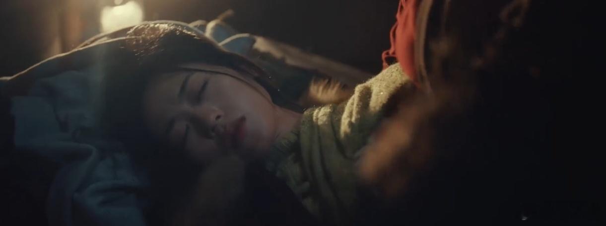 上天真的挺会捉弄人的。就因为一个“小美人鱼”的主角角色，苏琳为此付出了巨大代价。