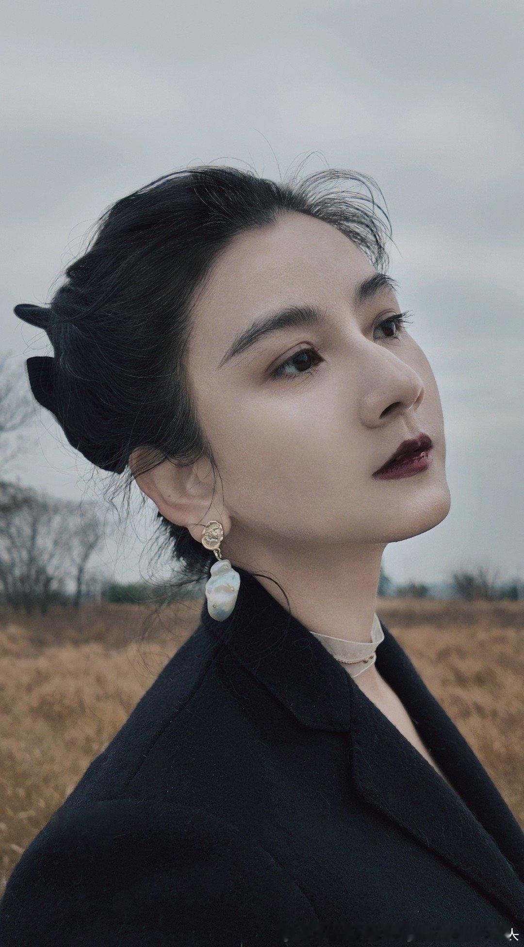 夏达素人四十几了未婚未育还是好 