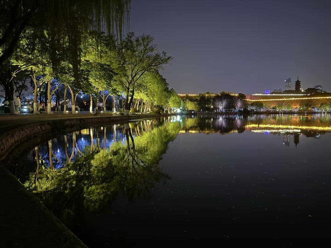 我们有些家长还没有搞明白一点，他可能觉得我们是需要赚点钱，你千万别搞错了，我的梦