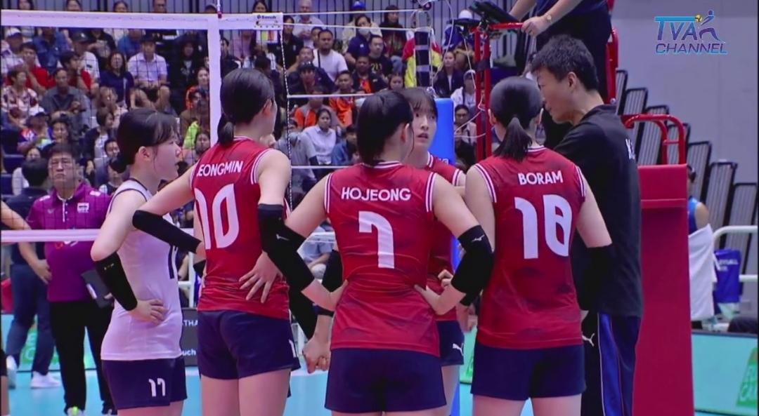 U18泰国女排1：3（25-17；25-27；12-25；14-25）不敌∪18
