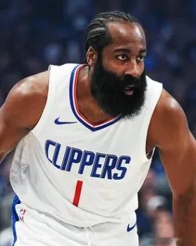 考虑到他本应是第三选择，你不能要求詹姆斯·哈登在本系列赛中为快船队做出更多贡献。