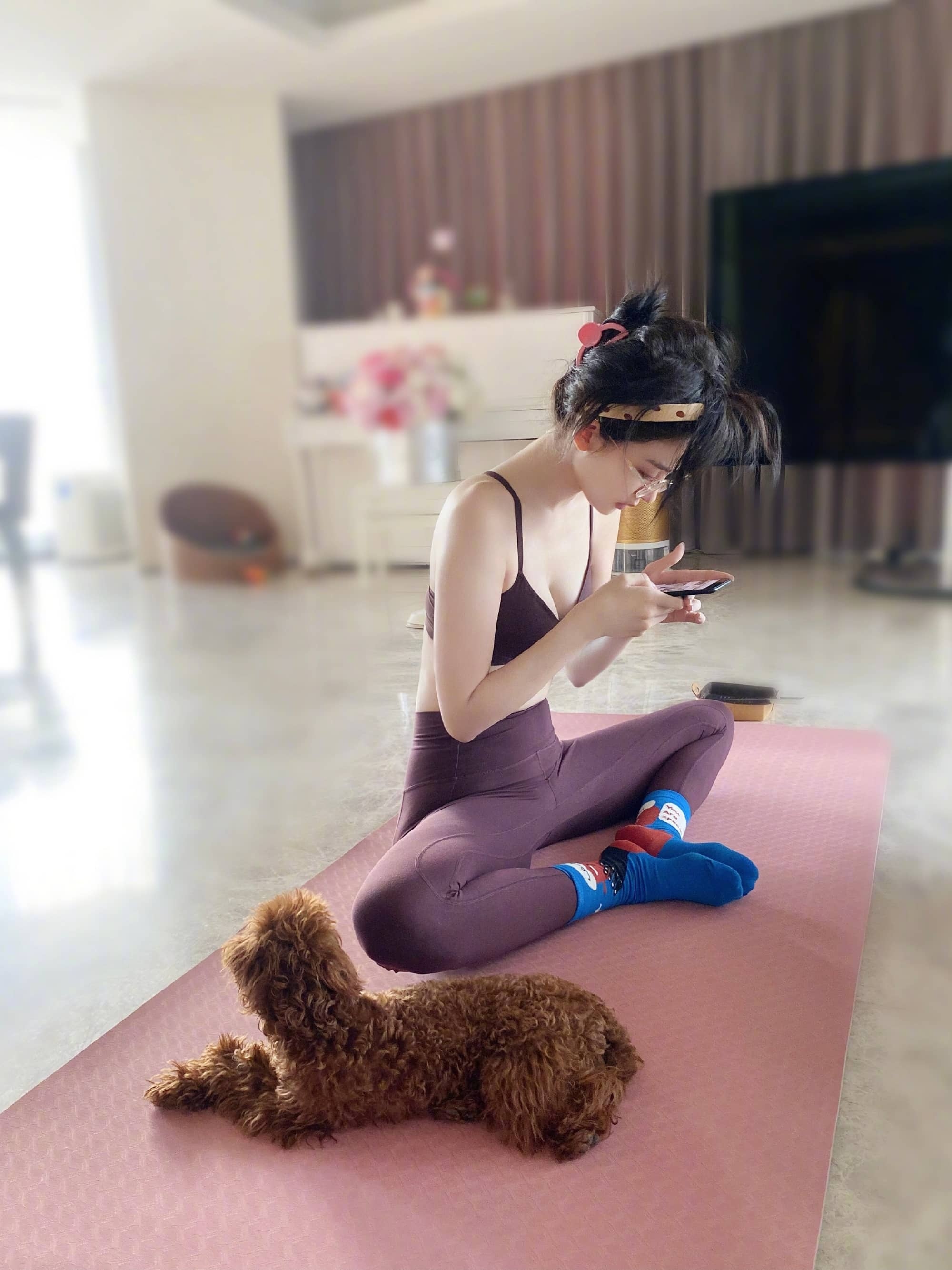 古力娜扎健身打卡美图集 ​​​