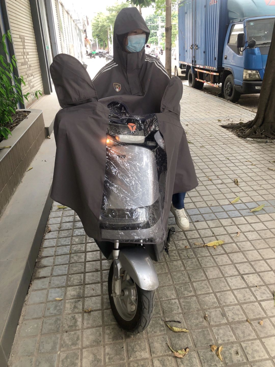 报告！发现一款骑行穿的宝藏雨衣！
