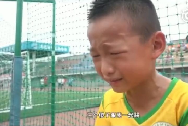 恩佐挺惨的，自己尽力了，队友不给力就算了，还被罗迷追着输出，恩佐也算是阿根廷新一