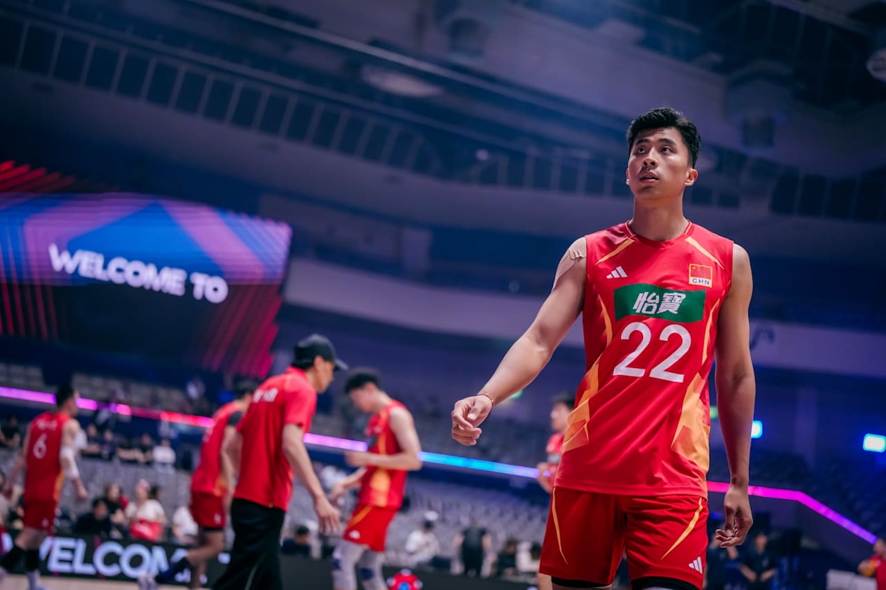 张景胤局末ace，25-17拿下第一局！中国男排vs新西兰男排2026男排亚锦赛