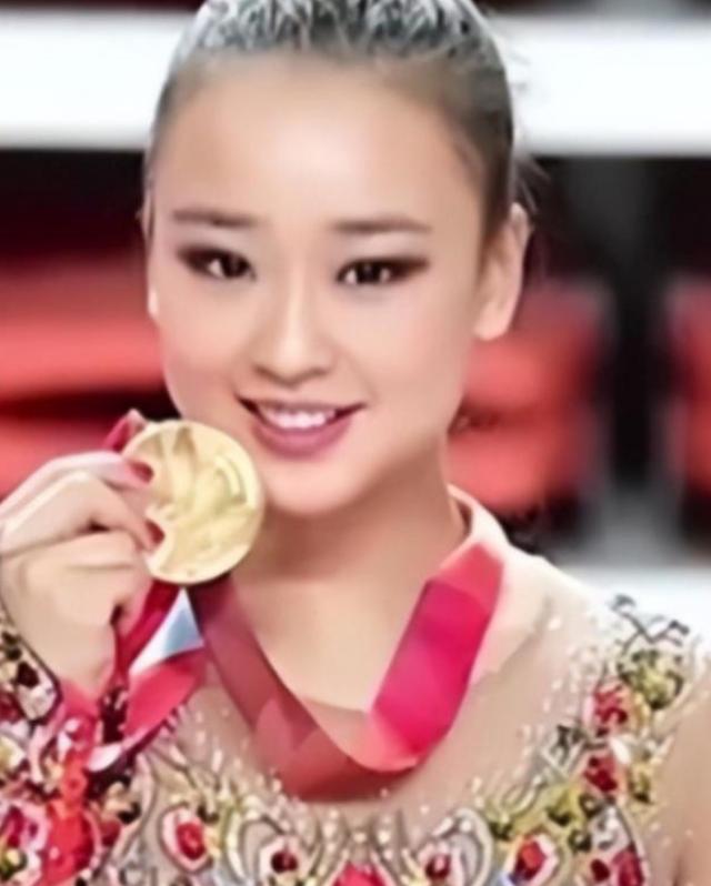 2002年5月，24岁的韩国“体操公主”许昭英，顶着父母的反对，执意嫁给了中国体