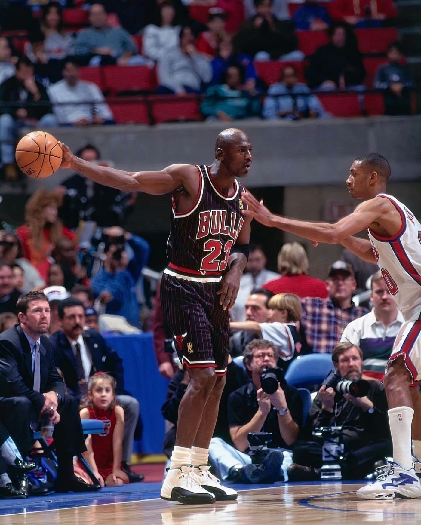 迈克尔·乔丹 · Air Jordan XII Taxi