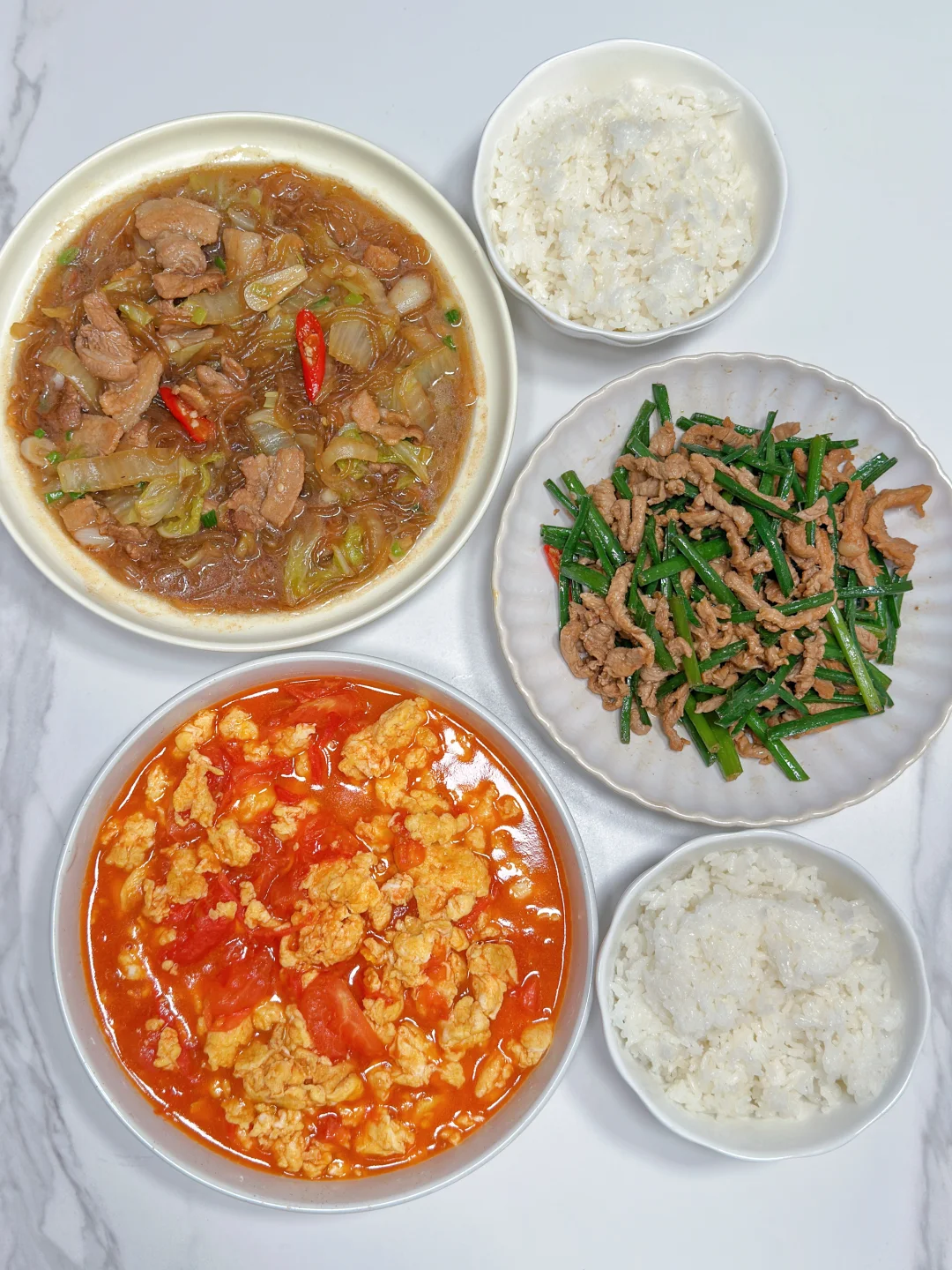 ✅晚餐分享｜番茄鸡蛋➕白菜猪肉粉条➕韭苔肉丝