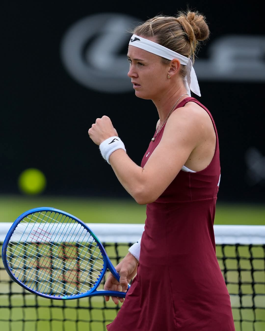 WTA250诺丁汉赛女单半决赛🔥布兹科娃以6-4 6-1横扫卡·普利斯科娃，挺