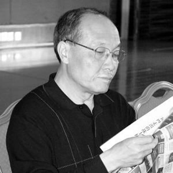 1953年毛主席在视察安庆的过程中，突然发问：“陈独秀家还有谁？”得知其三子在窑