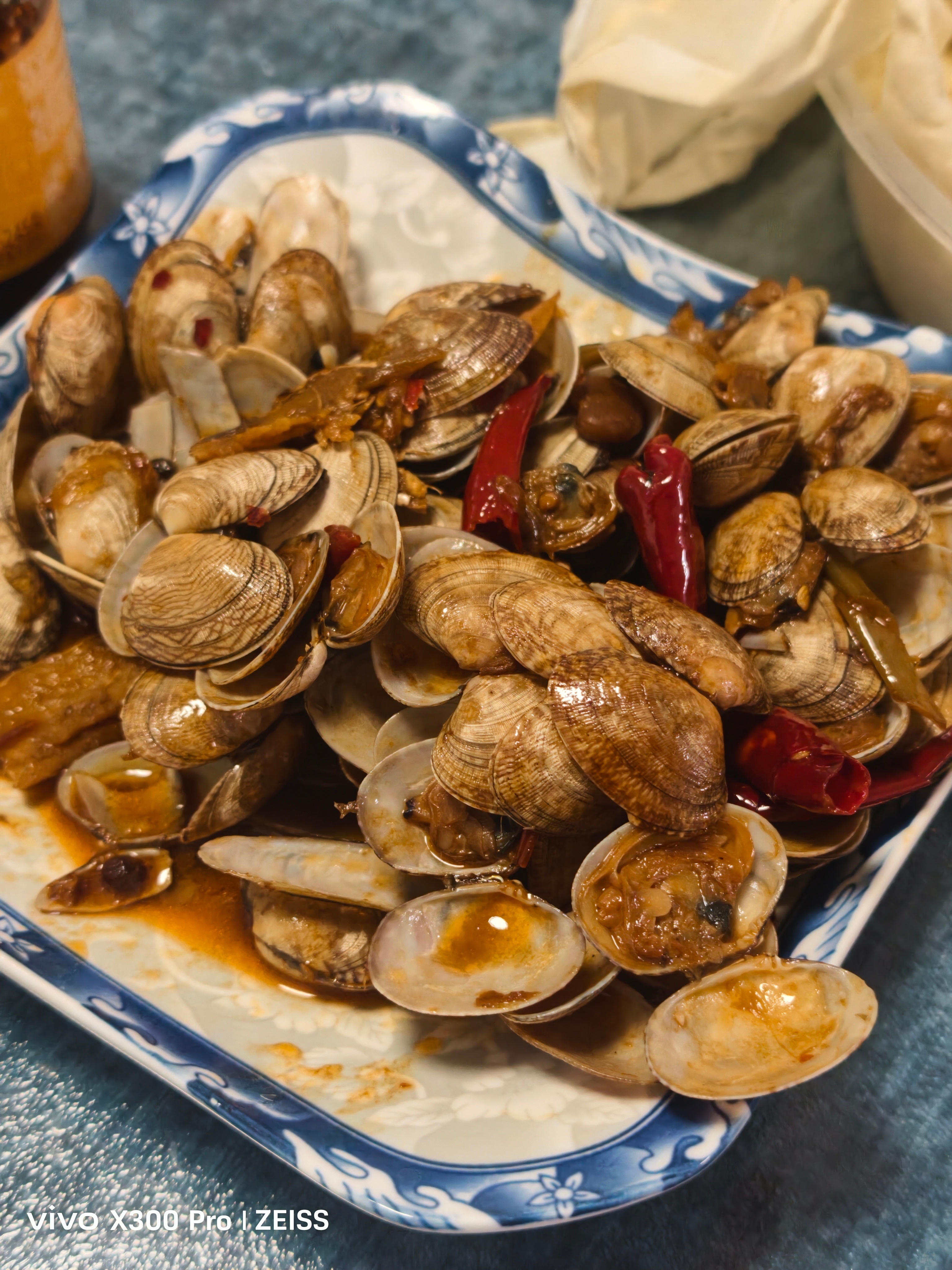 生活手记 老爸炒的花甲，盐味有点大 