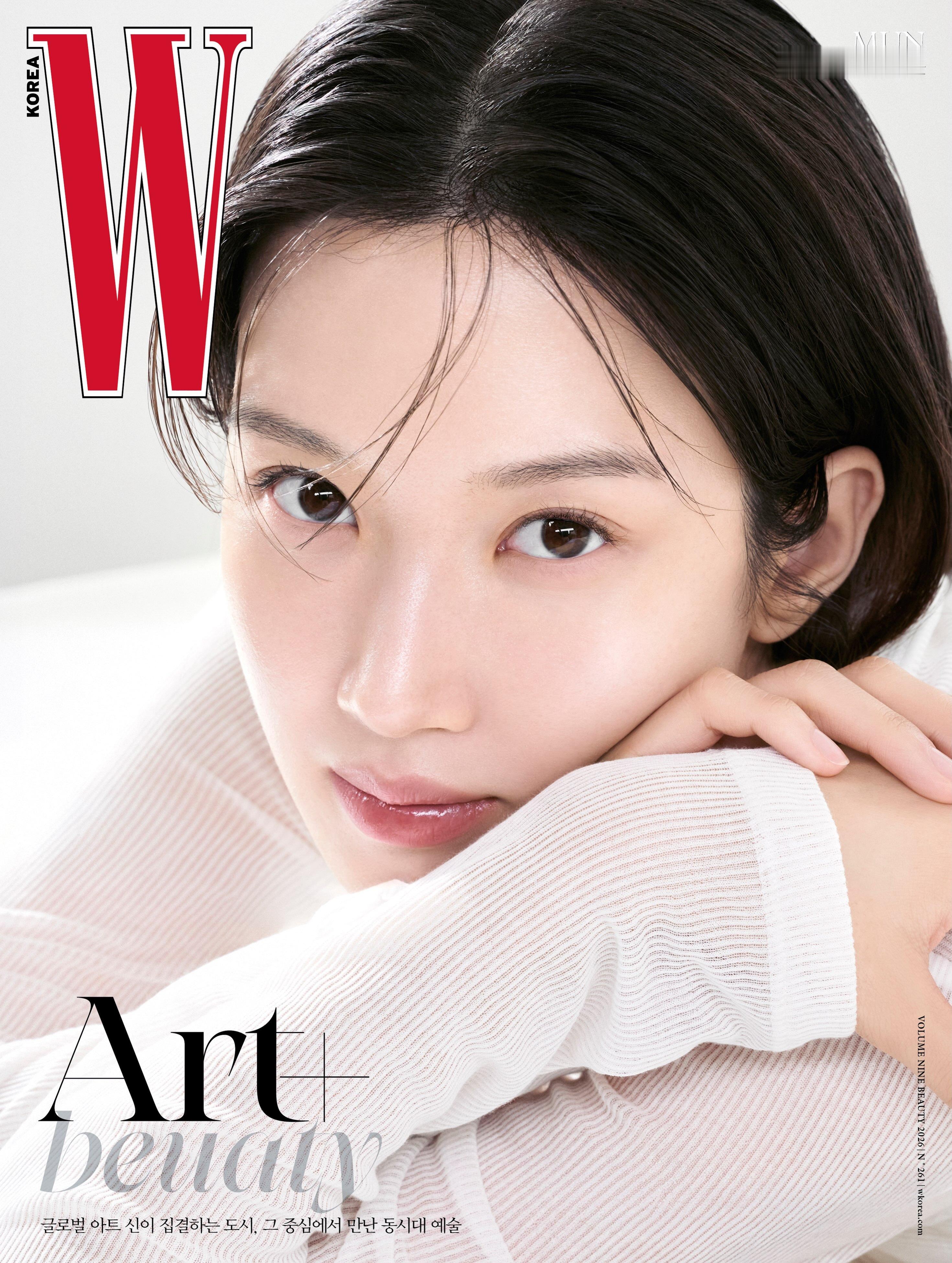 文佳煐｜W KOREA Art+Beauty September 2026.9月