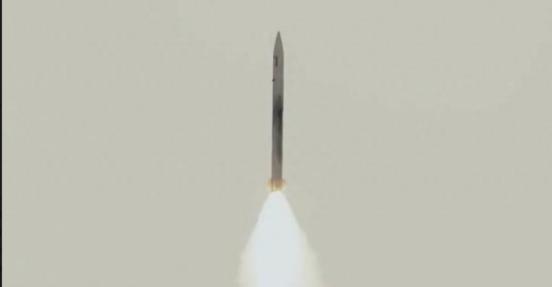 中国又搞定了一个 美国 做不到的武器。
真正让美国难受的，不是一枚导弹外形变得更