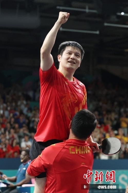 李泰容爆改樊振东 李泰容爆改樊振东？极简运动风与先锋潮流的碰撞咨询当以“海胆头、