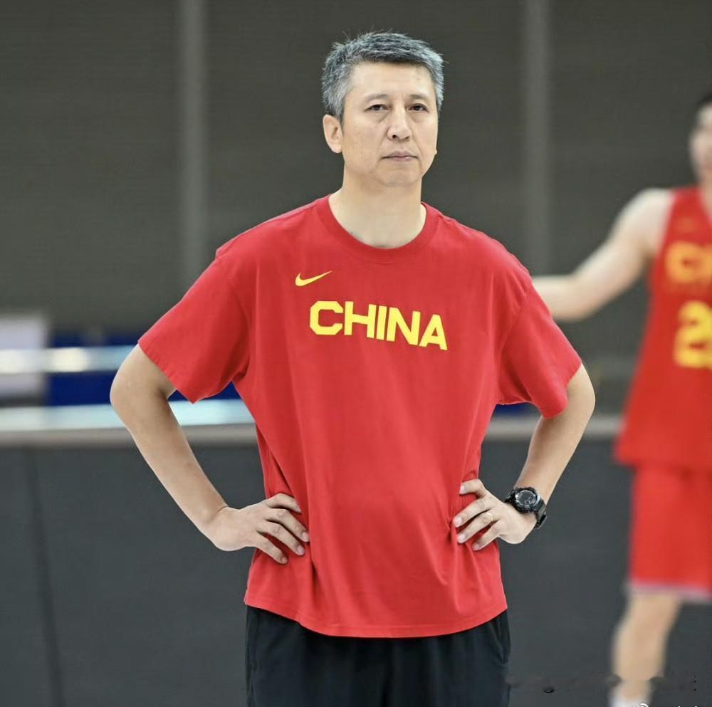 郭士强赛后揽责：“输球我承担”，赵继伟：“能做的都做了”，可球迷想要的不止是态度