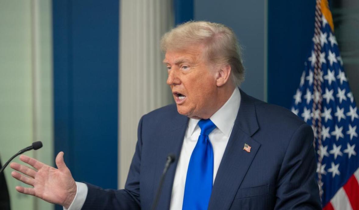 特朗普曾想用放弃保护台湾，来跟中国做稀土交换，说实话有点天真，台湾是中国的固有领