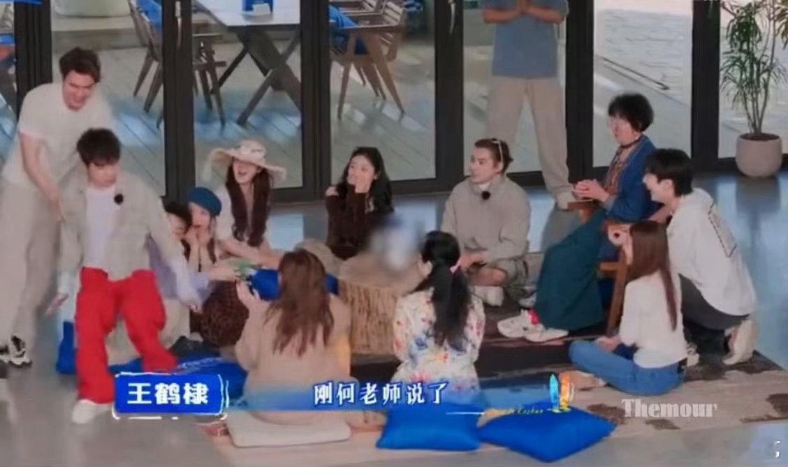 何炅居然第一次来亲爱的客栈吴泽林一句话让何老师难过 何老师的第一次客栈之旅，有笑