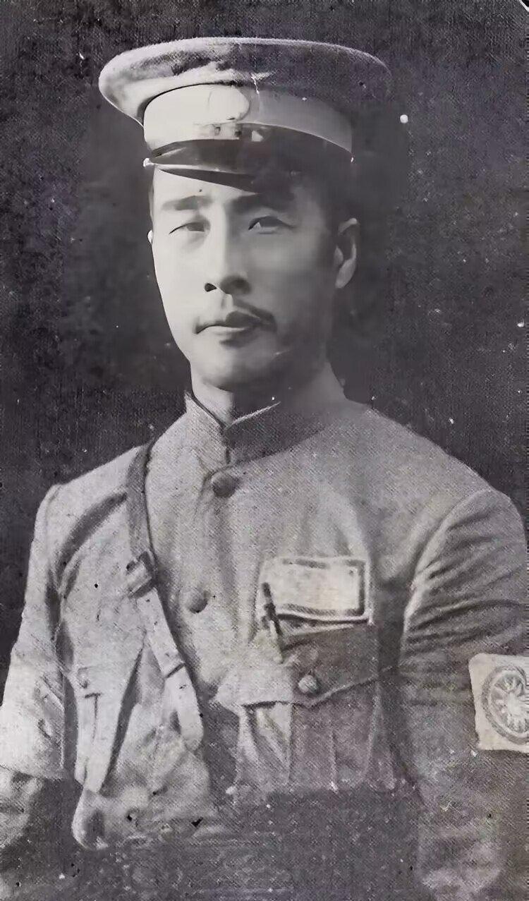 1938年1月11日，开封，袁家花园，蒋介石召集北方将领开军事会议。山东省主席、